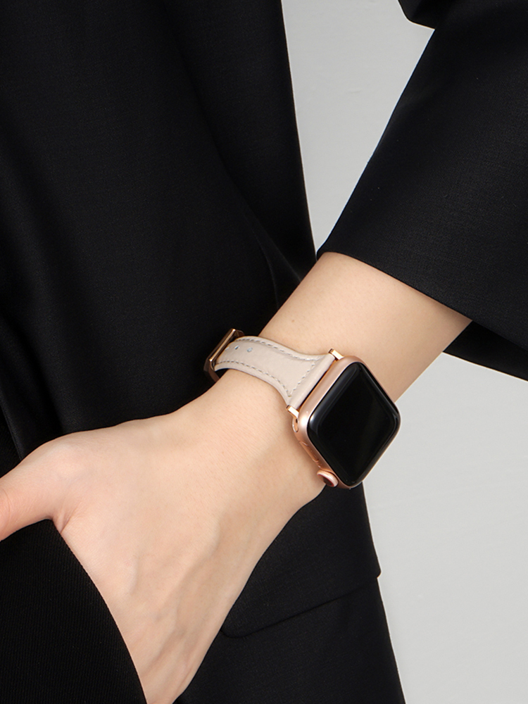 Curved and Slim Lychee Leather Band