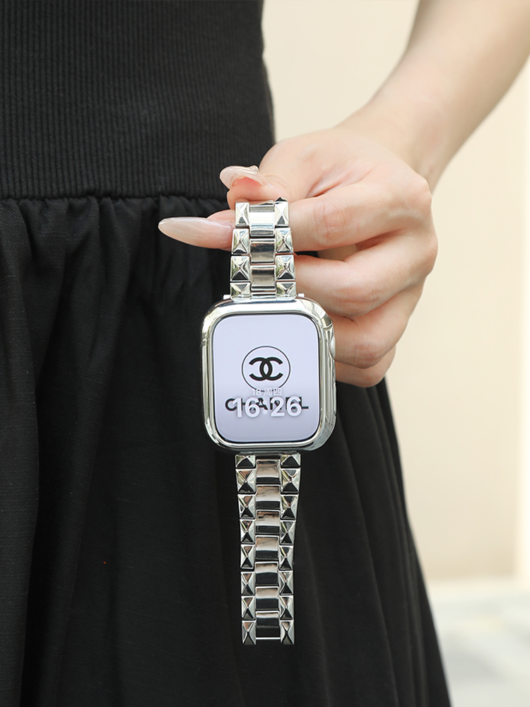 Pyramid Edge 3-Link Stainless Steel Band