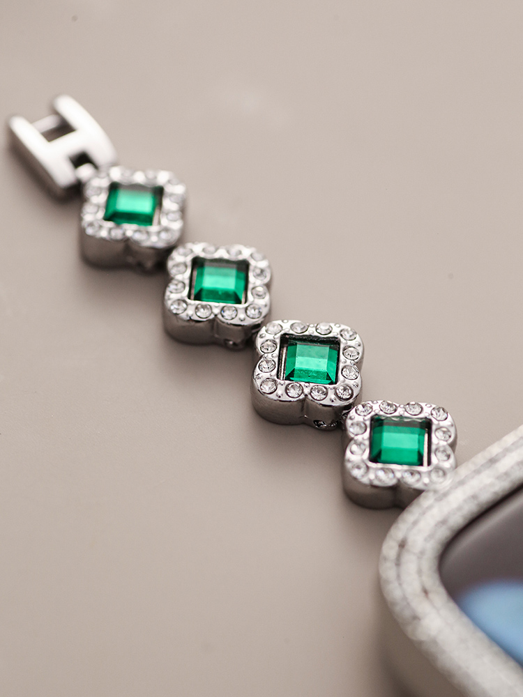 Four-Leaf Clover with Emerald Stainless Steel Band