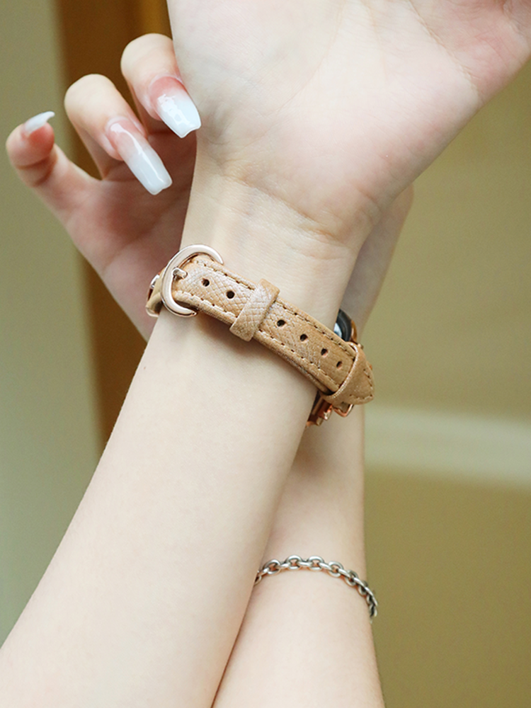 Heart-shaped Horseshoe Buckle Slim Leather Band