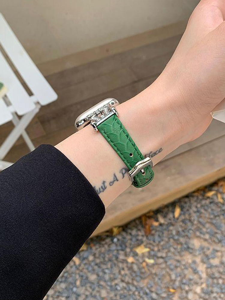 Horseshoe Connector Braided Emboss Leather Band