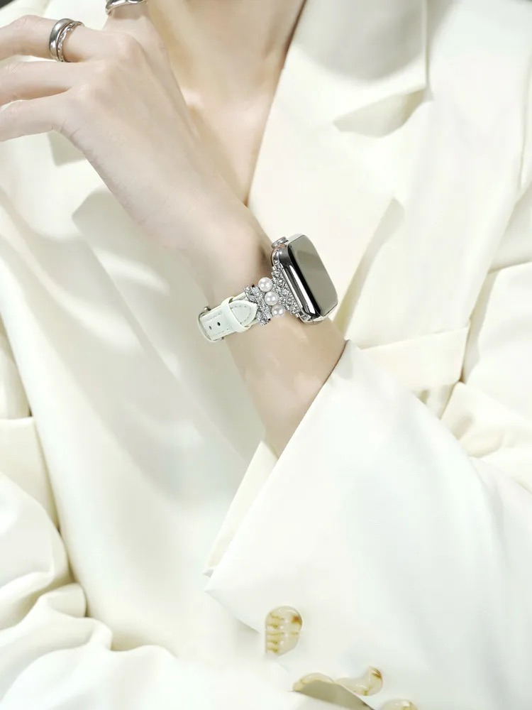 Pearl Buckle with Leather Band for Apple Watch