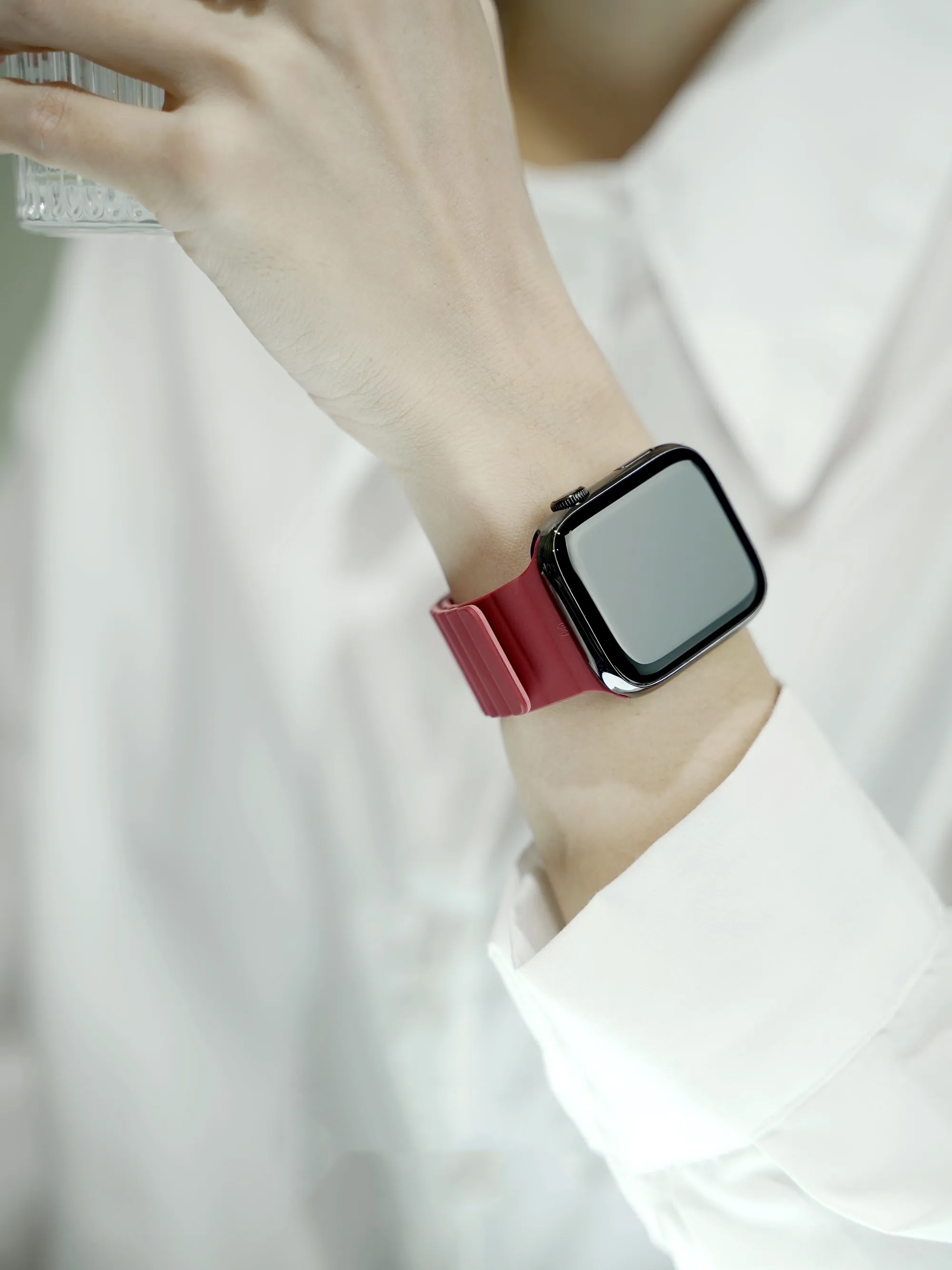 Wave Magnetic Silicone Band for Apple Watch