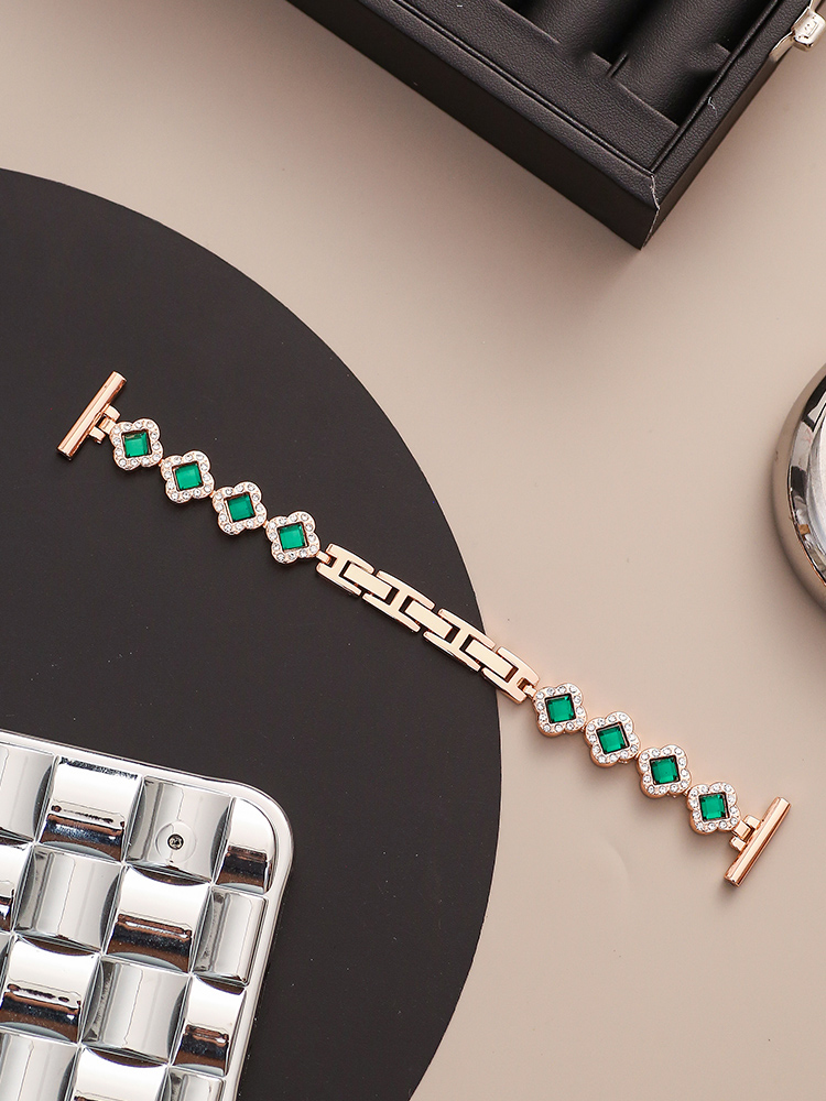 Four-Leaf Clover with Emerald Stainless Steel Band