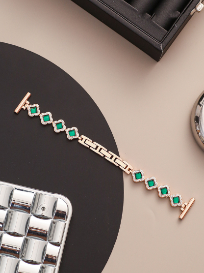 Four-Leaf Clover with Emerald Stainless Steel Band