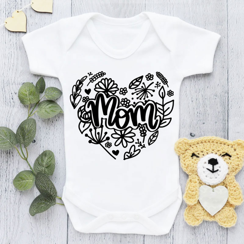 [Adult Tee]Mother's Day Gifts Wreath MaMa Matching Shirt