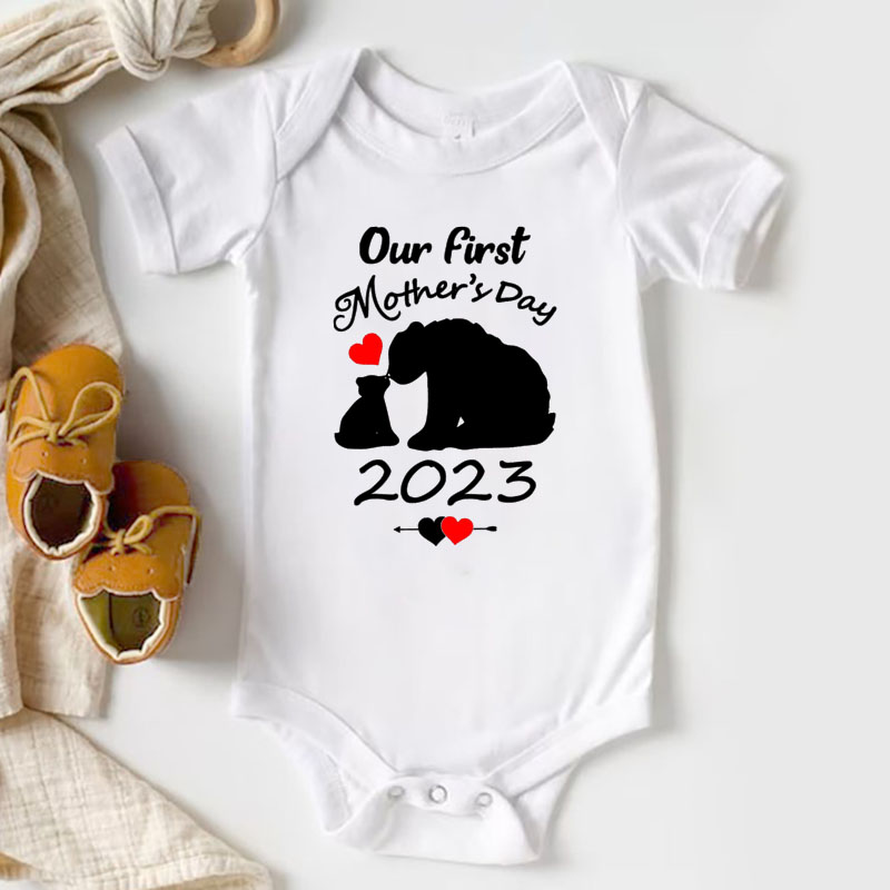[Adult Tee]Customalized Black Bear Mommy Matching Shirt