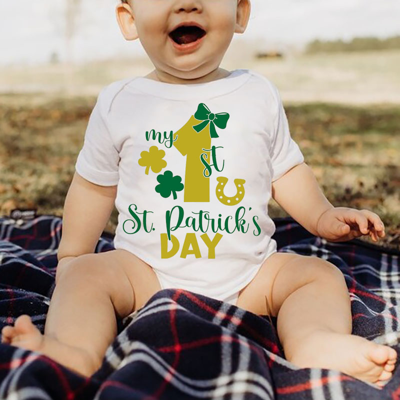 St. Patrick's Day Clover Gender Neutral Bodysuit