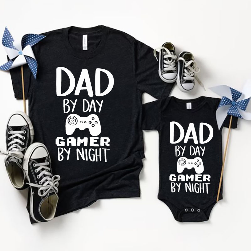 [Baby Bodysuit]Father's day Mini Dad By Day Gamer By Night Matching Bo