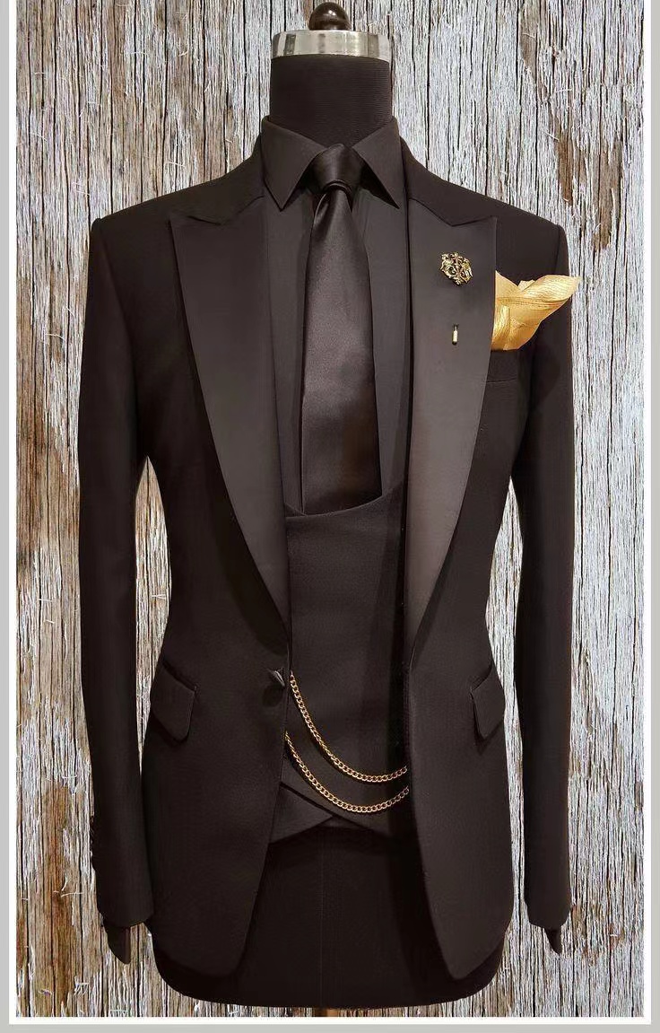 Costume Homme Black Peak Lapel Men Suits 3 Pieces Slim Fit Suits Groom Tuxedos Terno Wedding Blazer (Jacket+Pants+Vest)