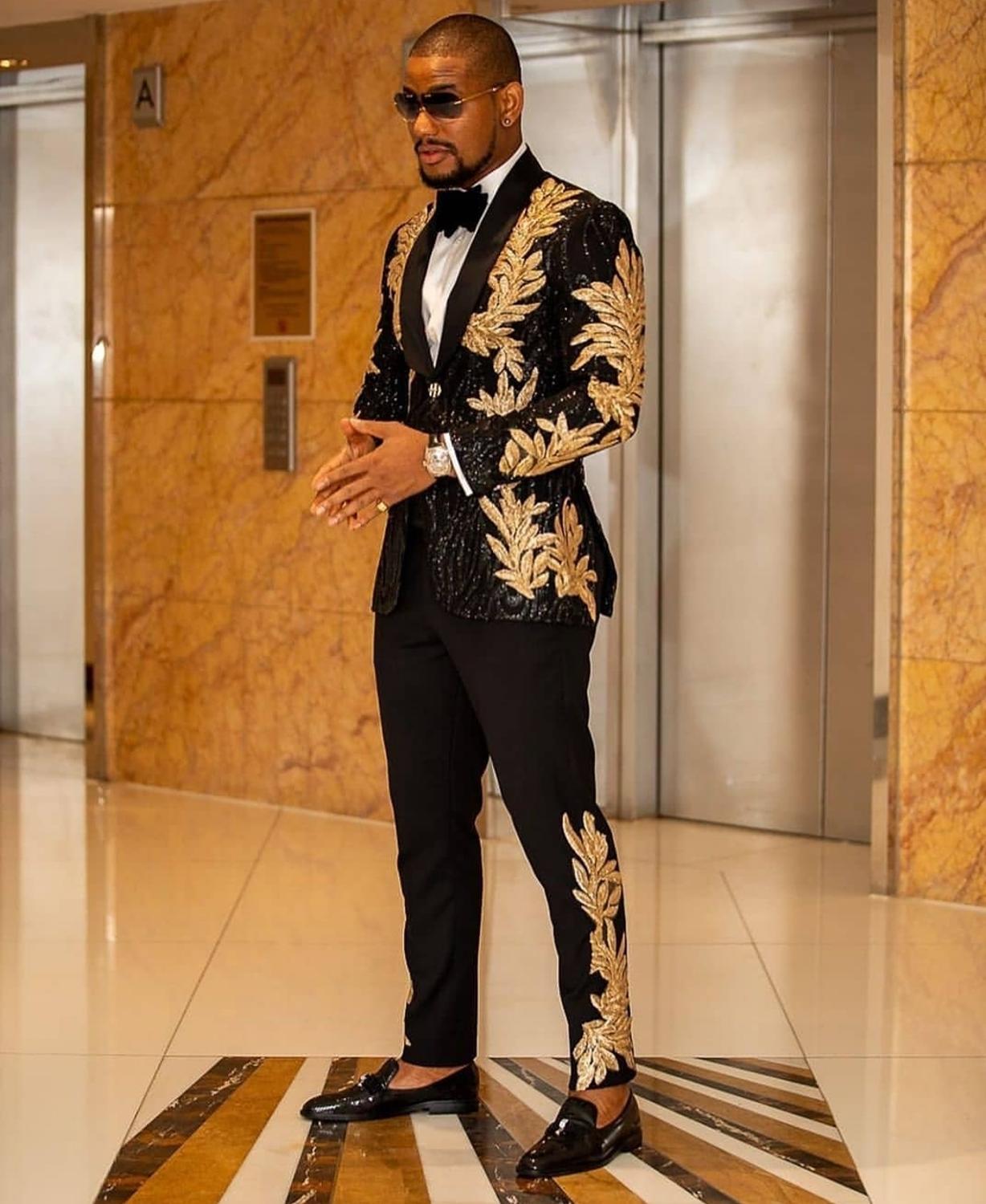 Black Men Suits with Embroidery Beaded Two Pieces Shawl Lapel Designer Wedding Tuxedos Gold Mens Jacket and Pants