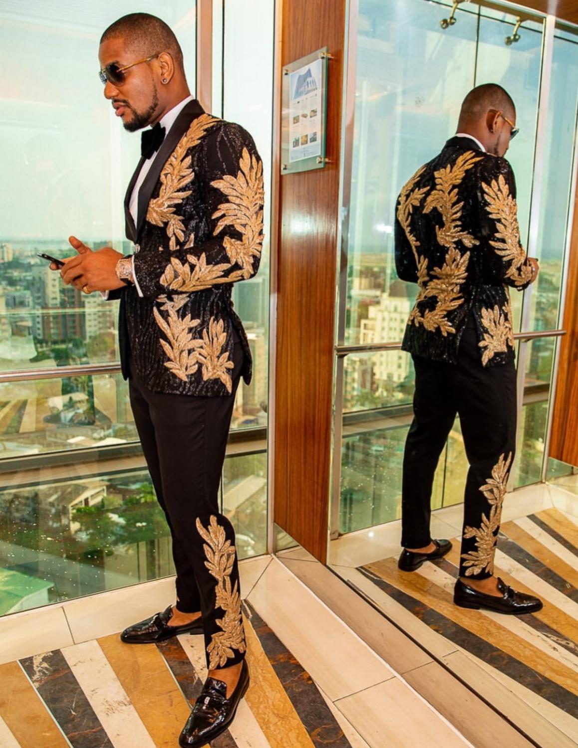Black Men Suits with Embroidery Beaded Two Pieces Shawl Lapel Designer Wedding Tuxedos Gold Mens Jacket and Pants