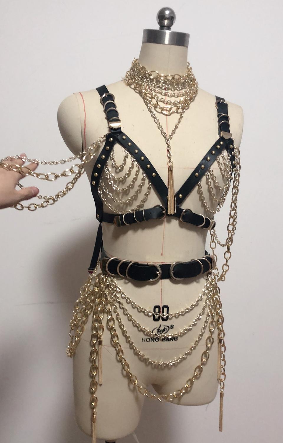 Sexy Gold Chains Costume Outfit Stage Performance Women Nightclub Show Bra Chains Short