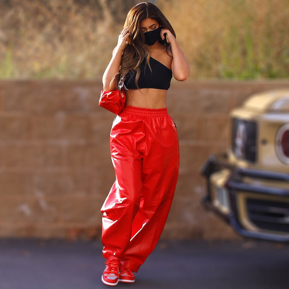 Streetwear Kylie Inspiration Jenner Red Varnished Leather Trousers Baggy High Waist Shiny Sweatpants With Zip-Fastening Pockets