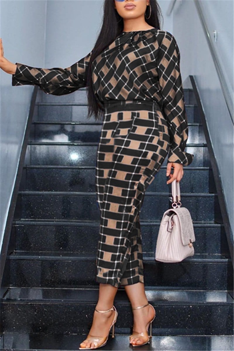 loose-blouse-plaid-pants-set