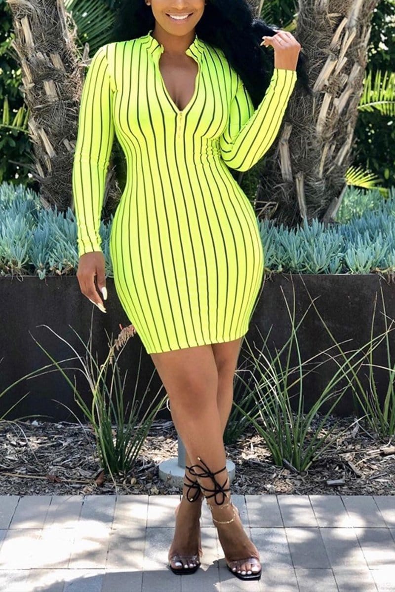 fashion-printed-v-neck-dress