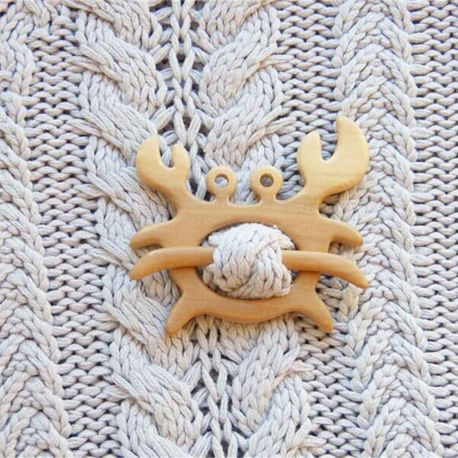 🔥LAST DAY 70% OFF🔥BROOCH PIN WITH WOODEN ANIMAL PATTERN (SWEATER CLIP)