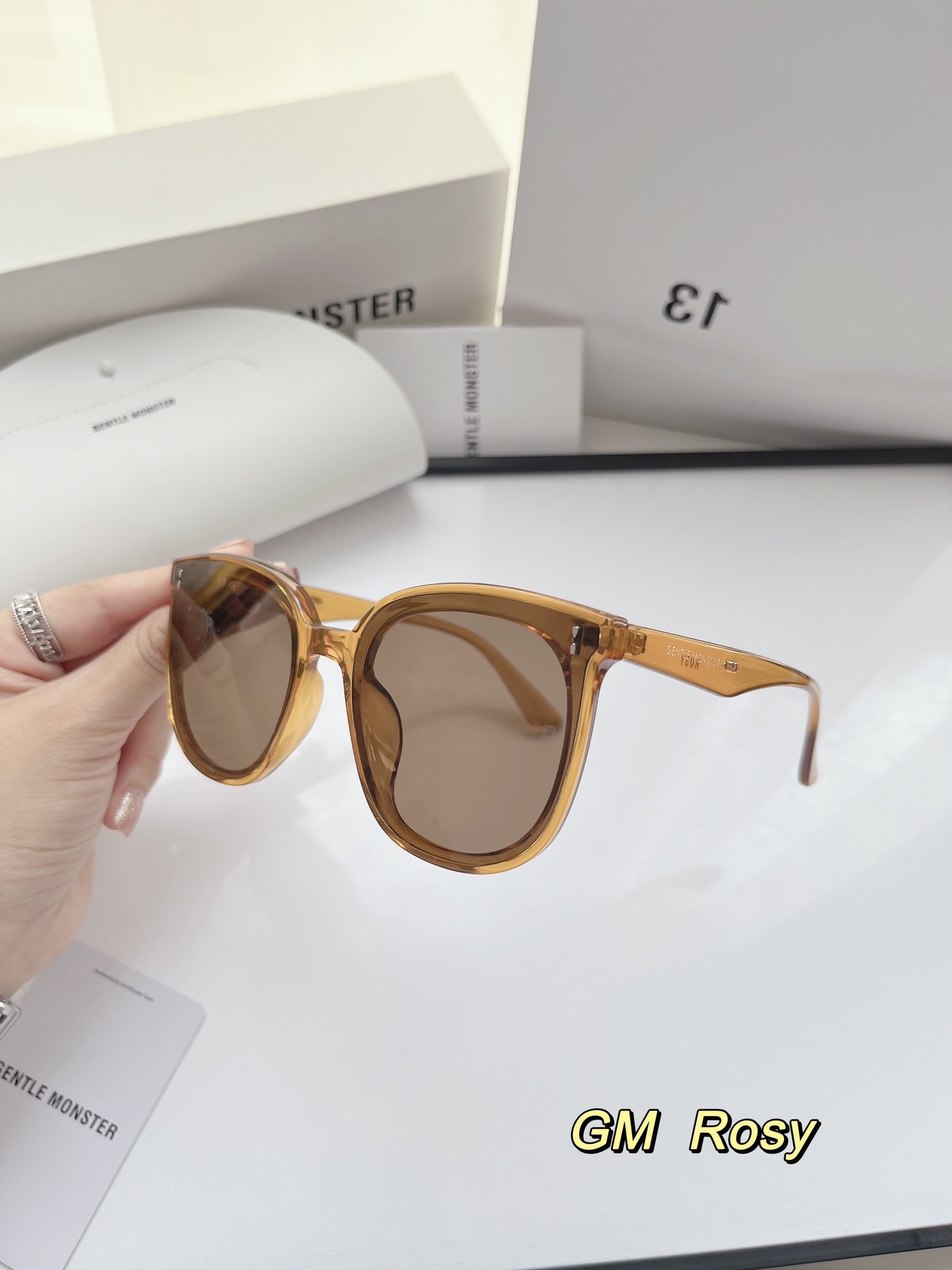 GM Rosy Fashion Glasses