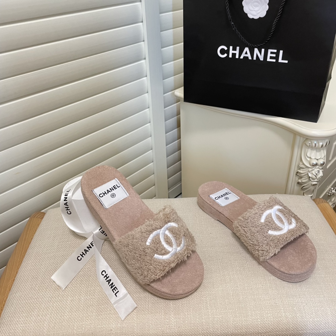 Chanel women plush upper sandals slippers