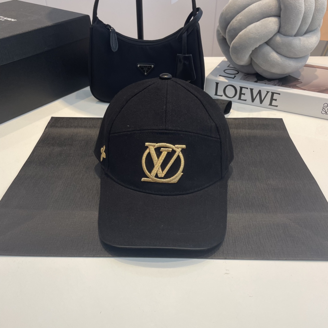 LV fashion breathable baseball hats