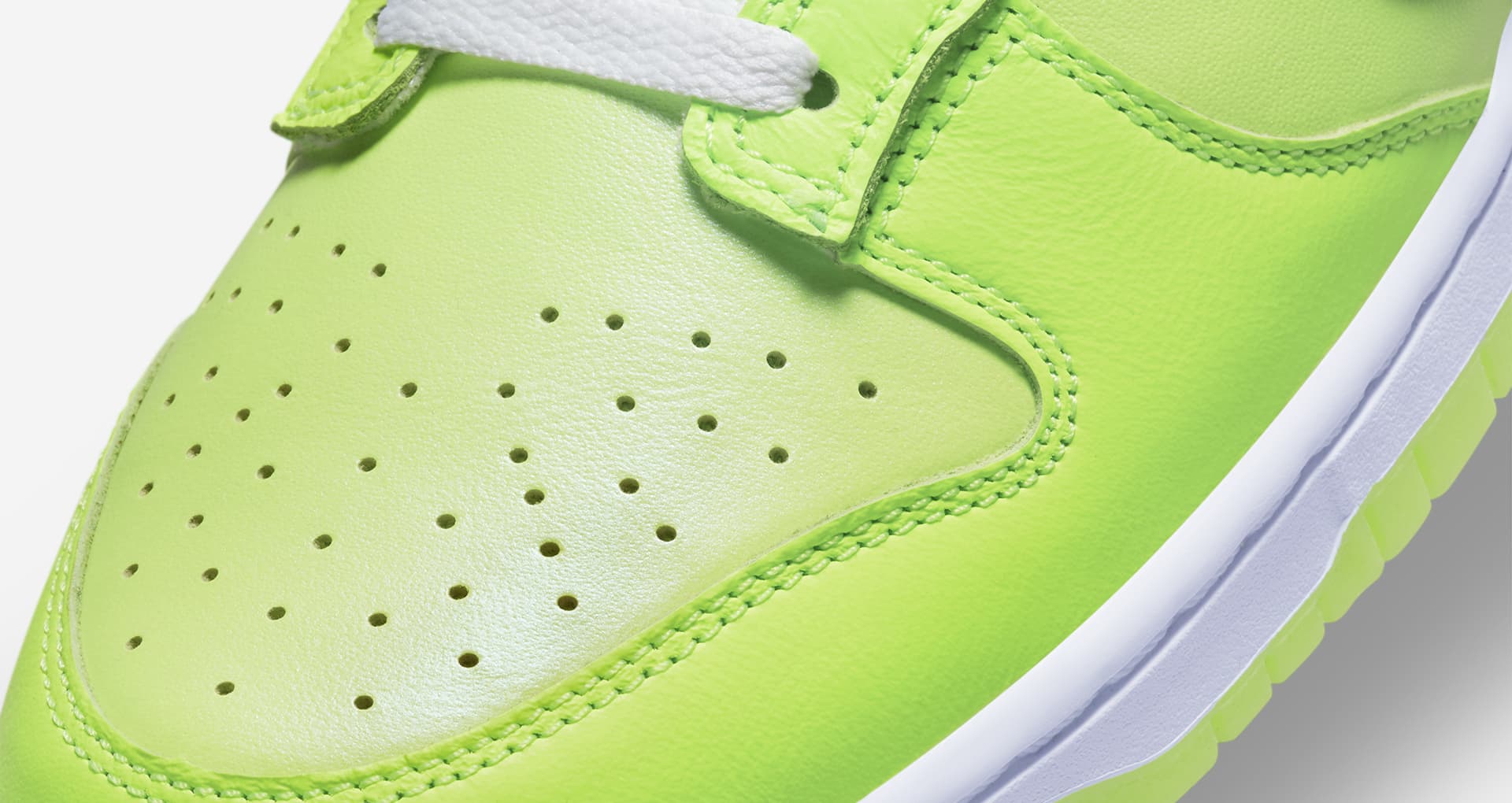 Dunk Low 'Volt' (FJ4610-702) Release Date