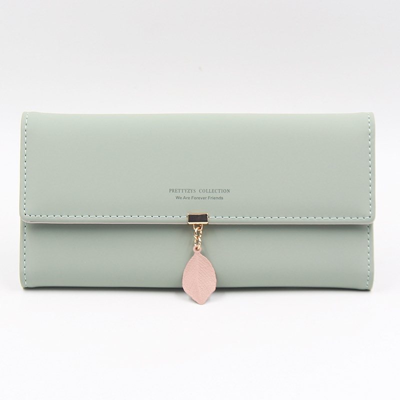 Přívěsek list - dámská peněženka