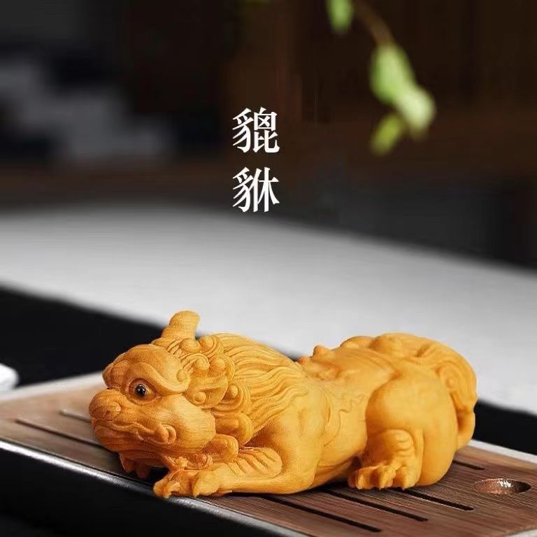 chinese arborvitae wood carving pixiu 022401