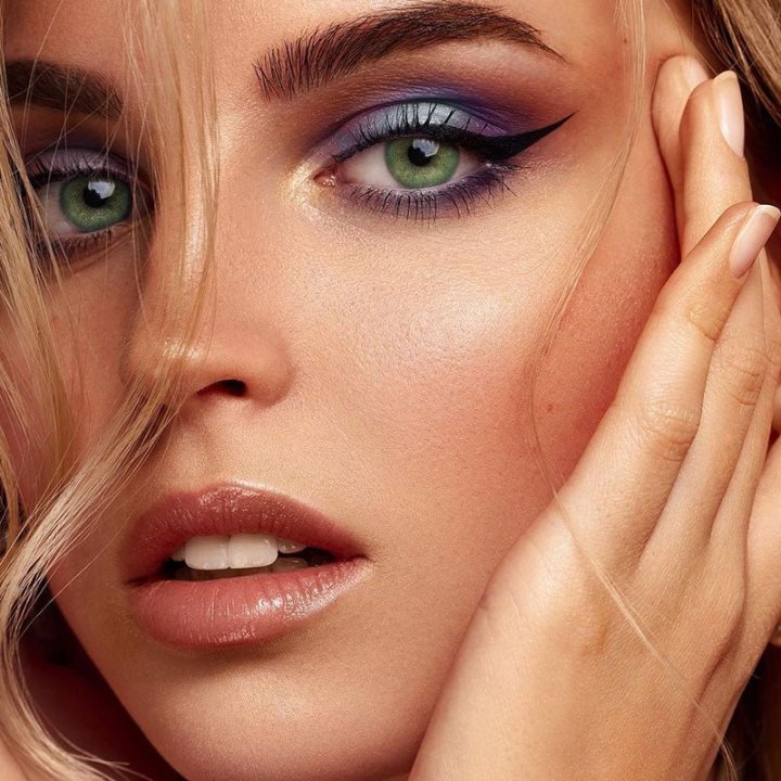 Ocean Green Eye Contacts Natural Olive Tone for Stunning Green Eyes