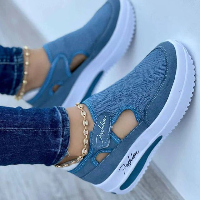 comfortable women's booties for walking