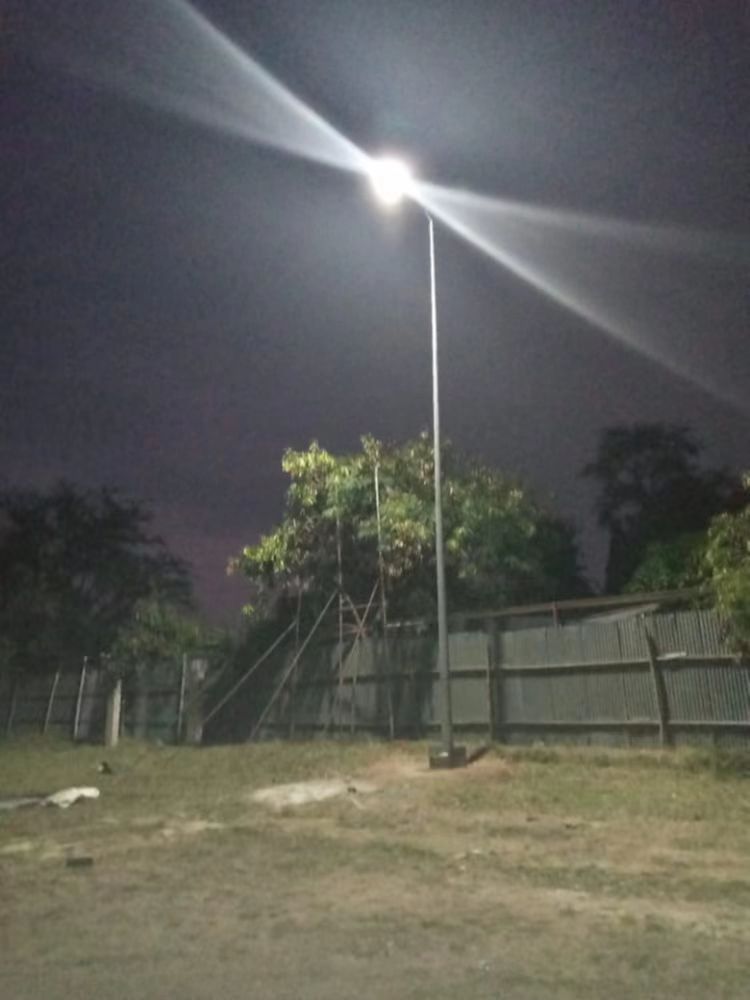 SUNCENTRE seperated aluminum solar street light for 4-12 meters project