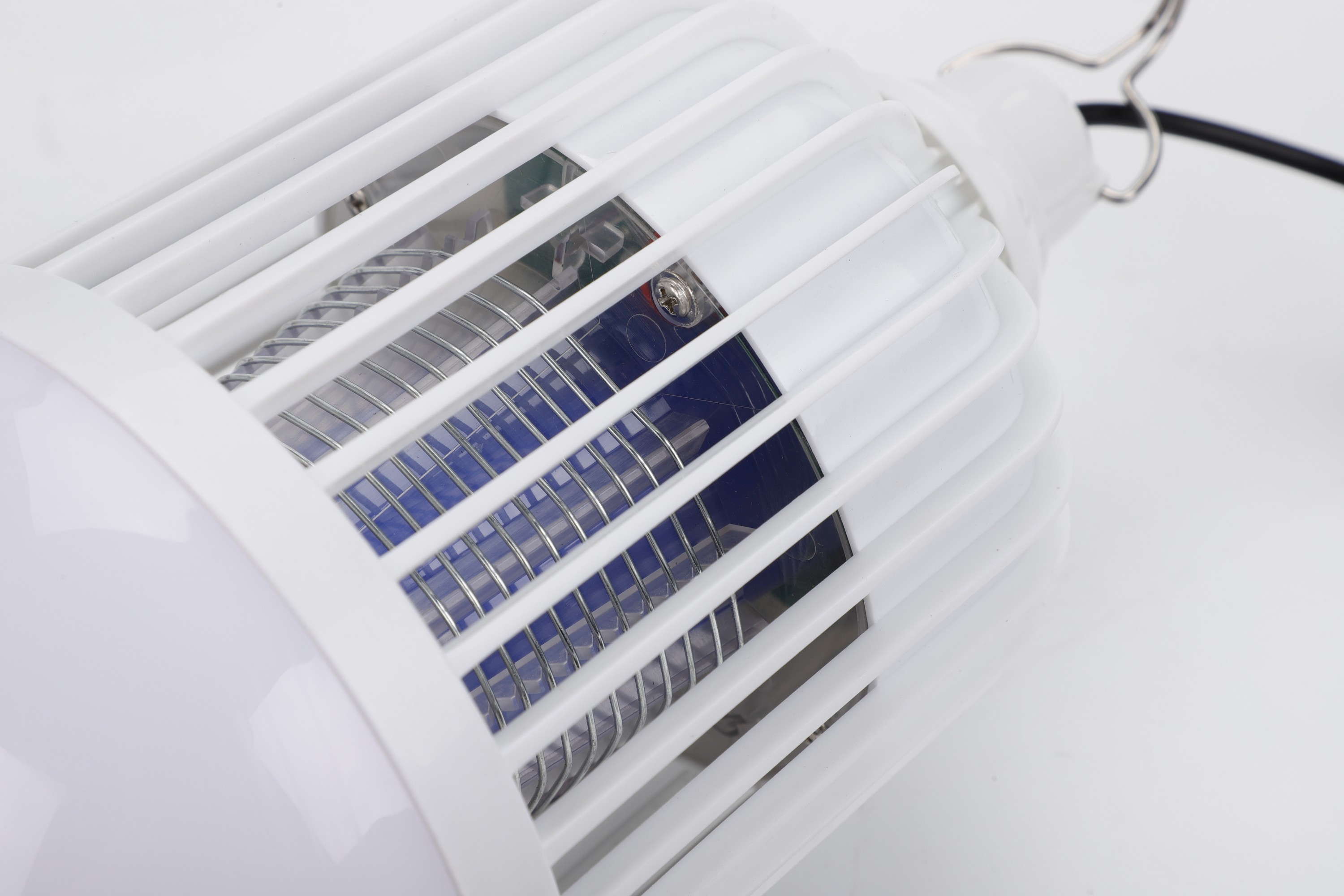 SUNCENTRE solar anti-mosquito bulb SC-AMB01