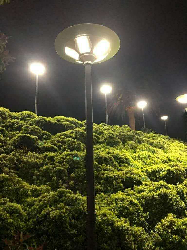 SUNCENTRE integrated aluminum UFO solar street light for 3-6 meters project