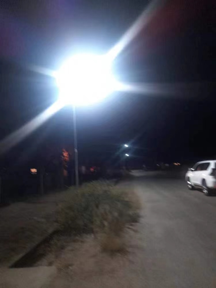 SUNCENTRE integrated aluminum solar street light for 4-12 meters project