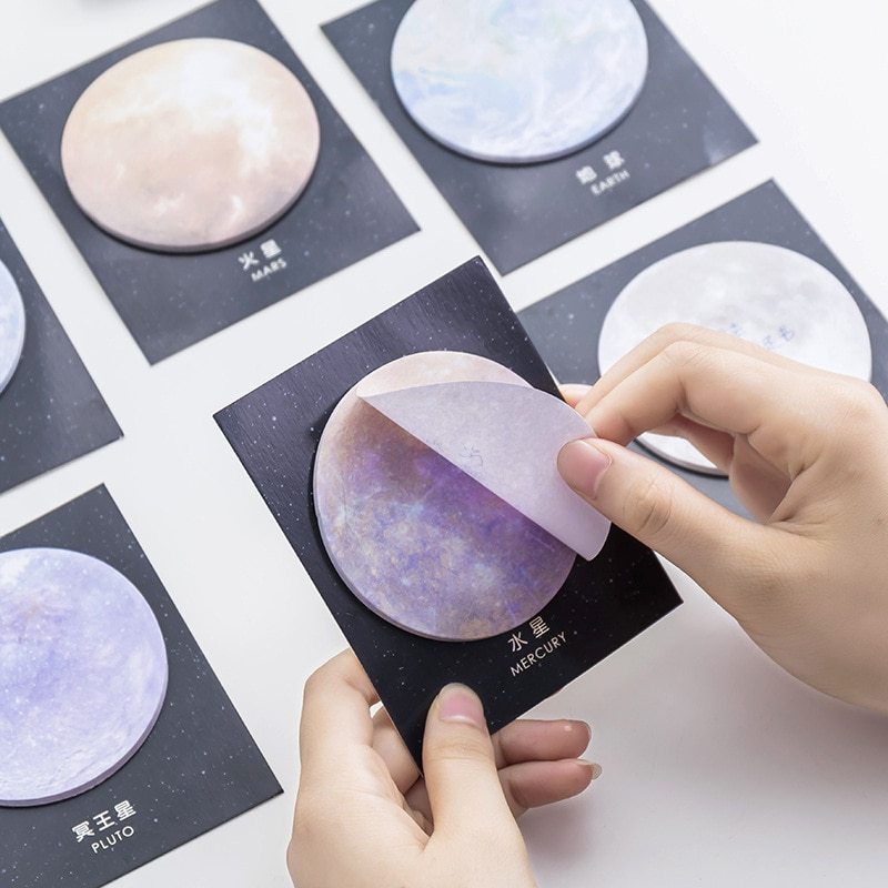 1X Starry Planet Series Round Shape Memo Pad-JournalTale
