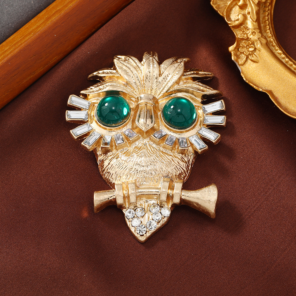 Vintage Medieval Emerald Owl Brooch-JournalTale