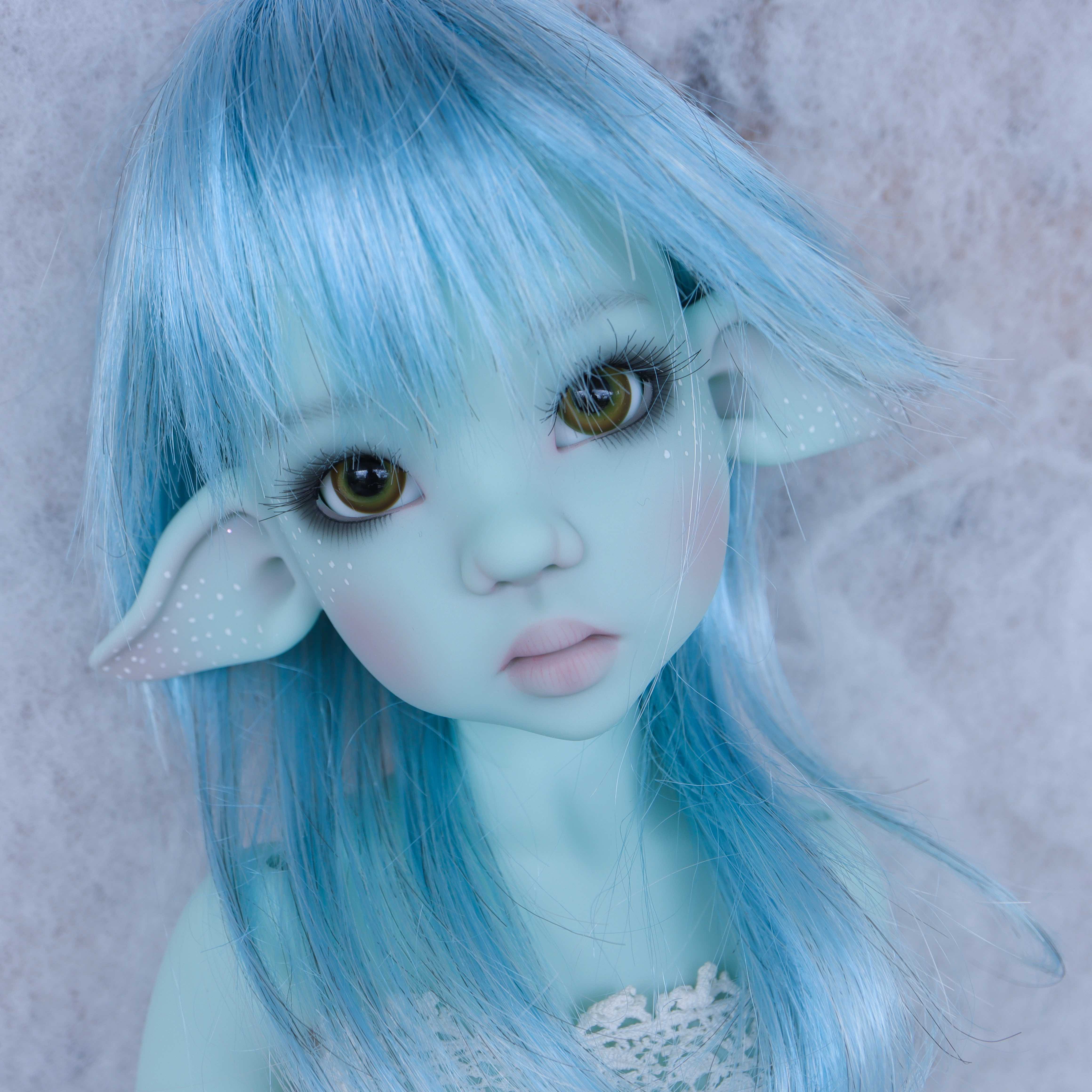 Blue Laryssa in MSD Size