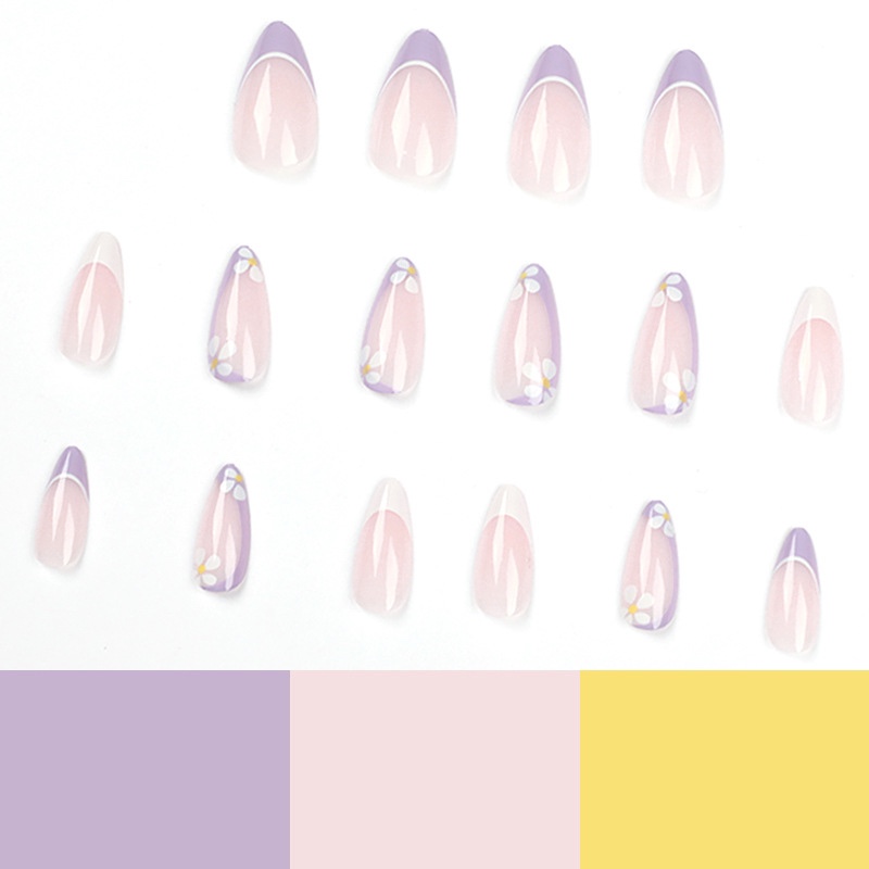 Purple flowers Medium Nails