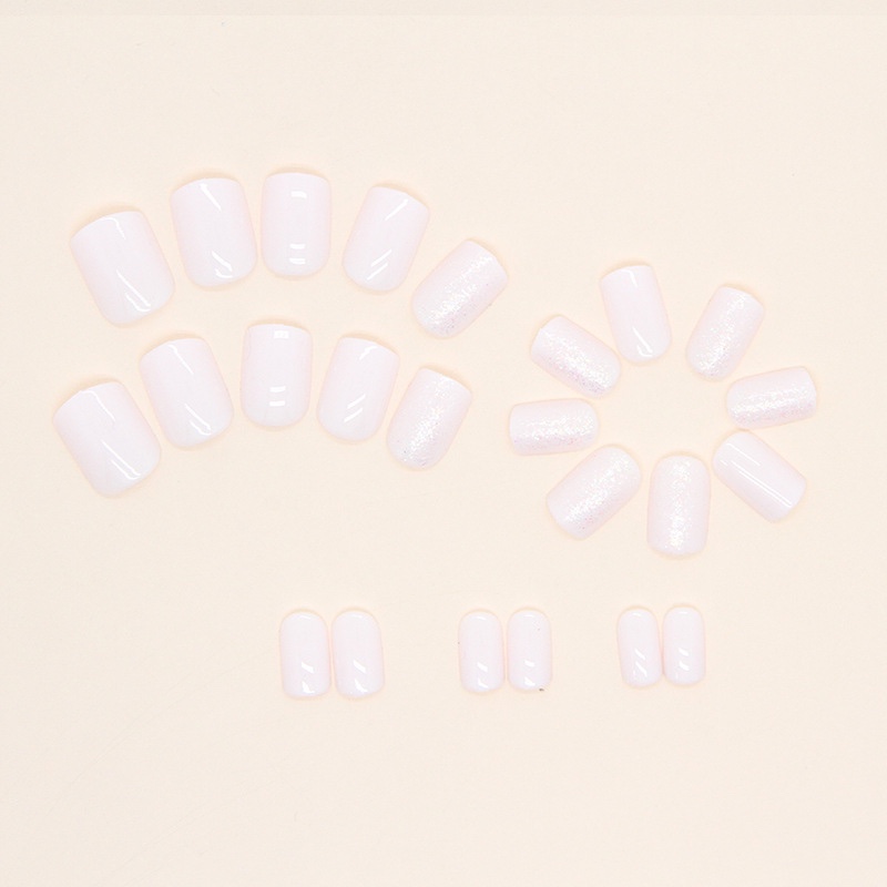 White cotton Short Nails