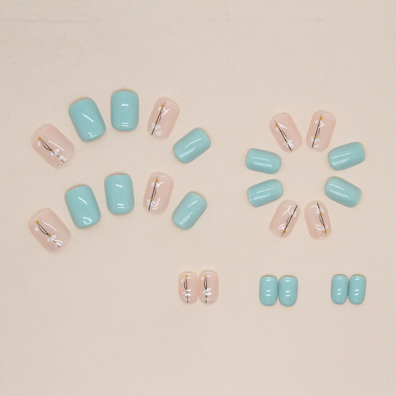 Mint green flower short nails