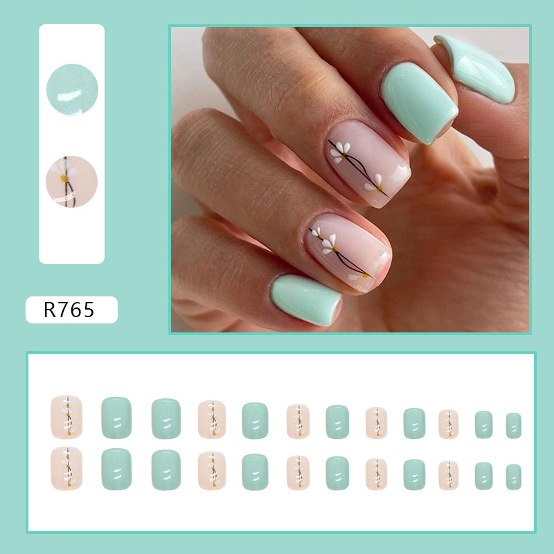 Mint green flower short nails