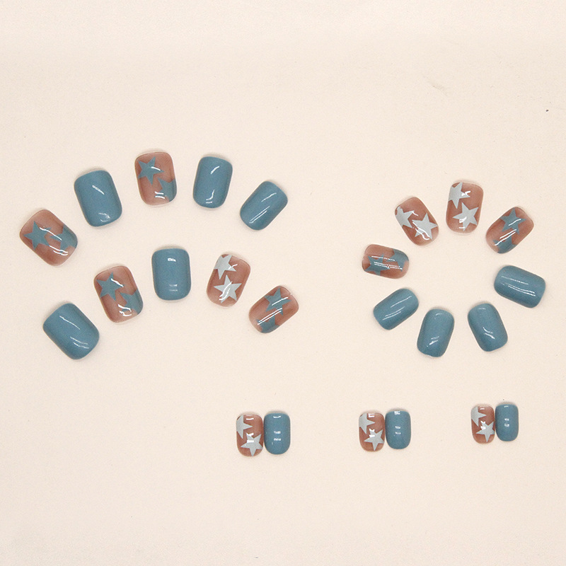 S55 Blue sky short nails