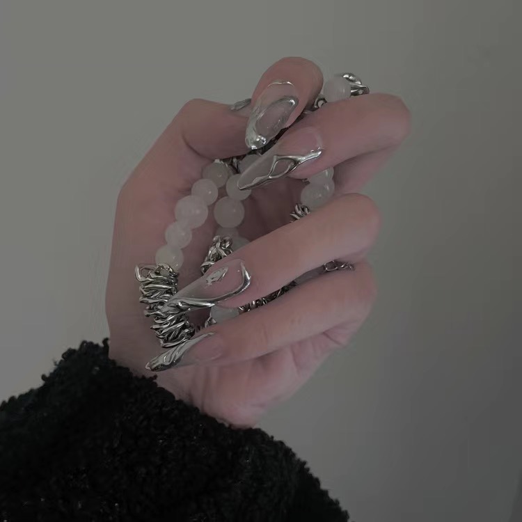Metal Girl | Handmade Nails