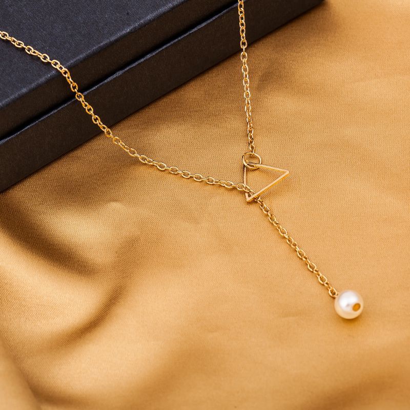 Triangle Perl Necklace