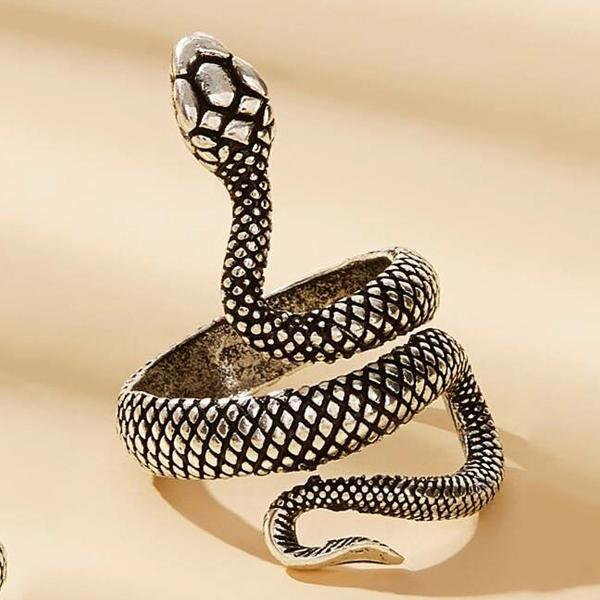 Snake Design Ring