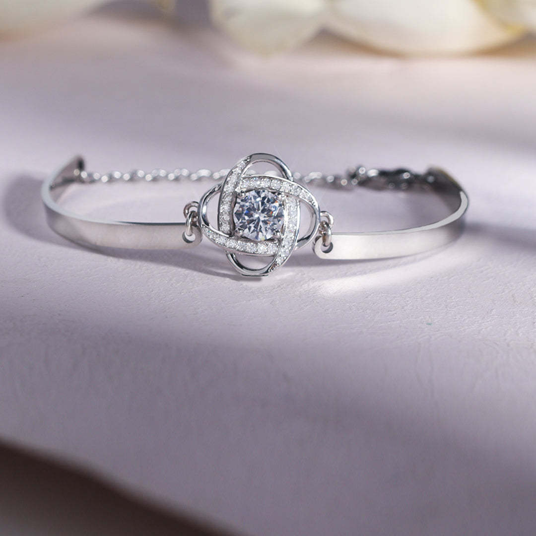 For Sister - There's No Greater Gift Than Sisters Diamond Knot Bracelet
