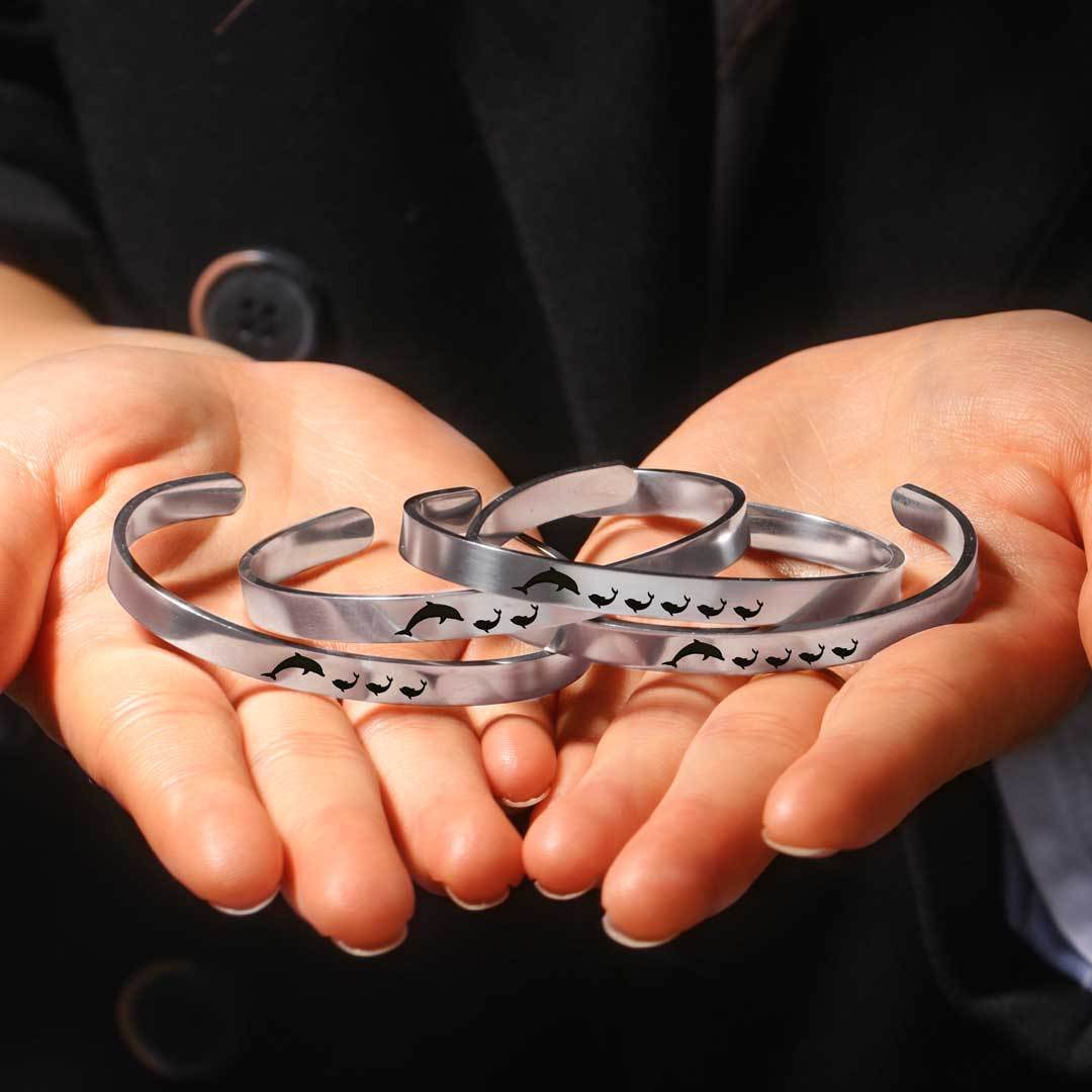 For Mom - Mama  Dolphin Bracelet