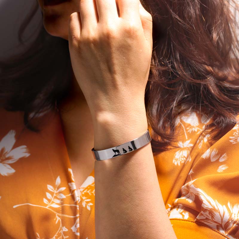 For Mom - Mama  Wolf Bracelet
