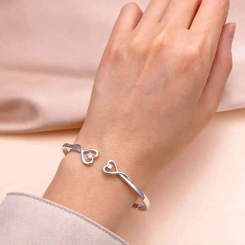 For Friend - Thank You For Being My Unbiological Sister Double Heart Bracelet