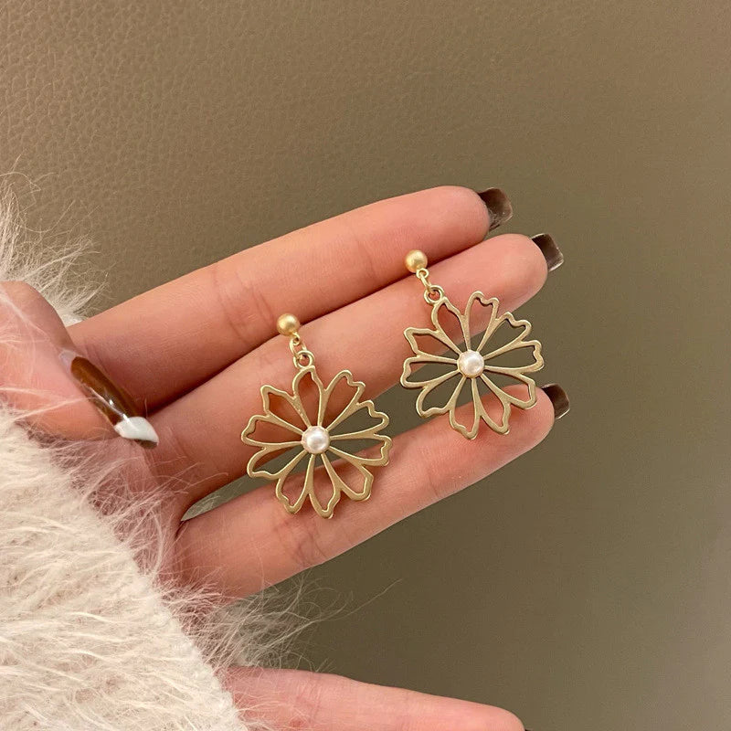 Gold Pearl Flower Earrings