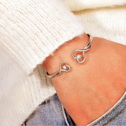 For Friend - Thank You For Being My Unbiological Sister Double Heart Bracelet